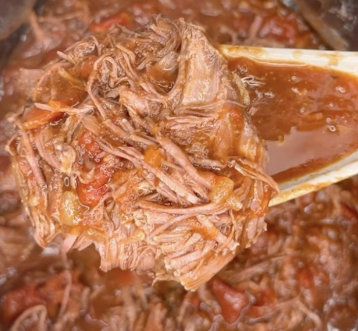 Slow Cooker Tomato Braised chuck&nbsp;roast